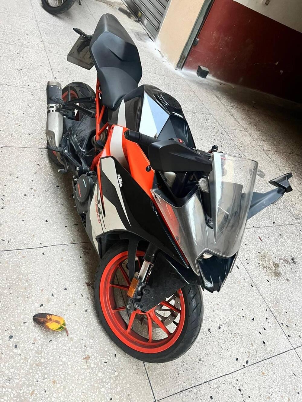 KTM RC 390 ABS (2017 - 20) (2)