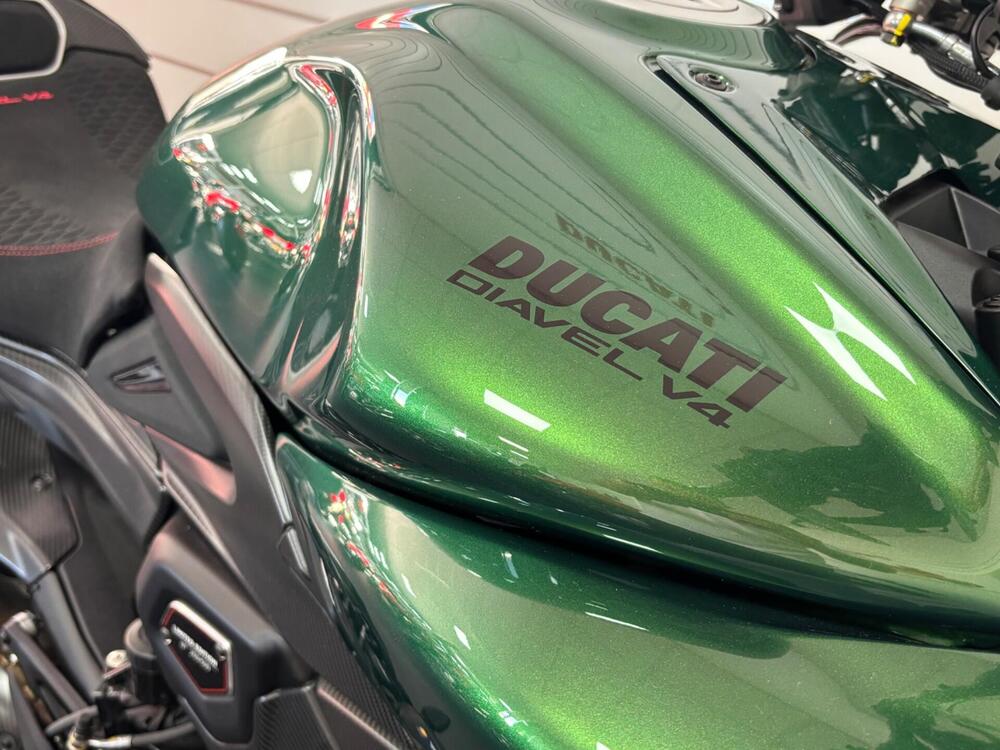 Ducati Diavel for Bentley (2024) (8)