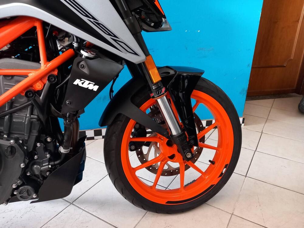 KTM 390 Duke (2021 - 23) (19)