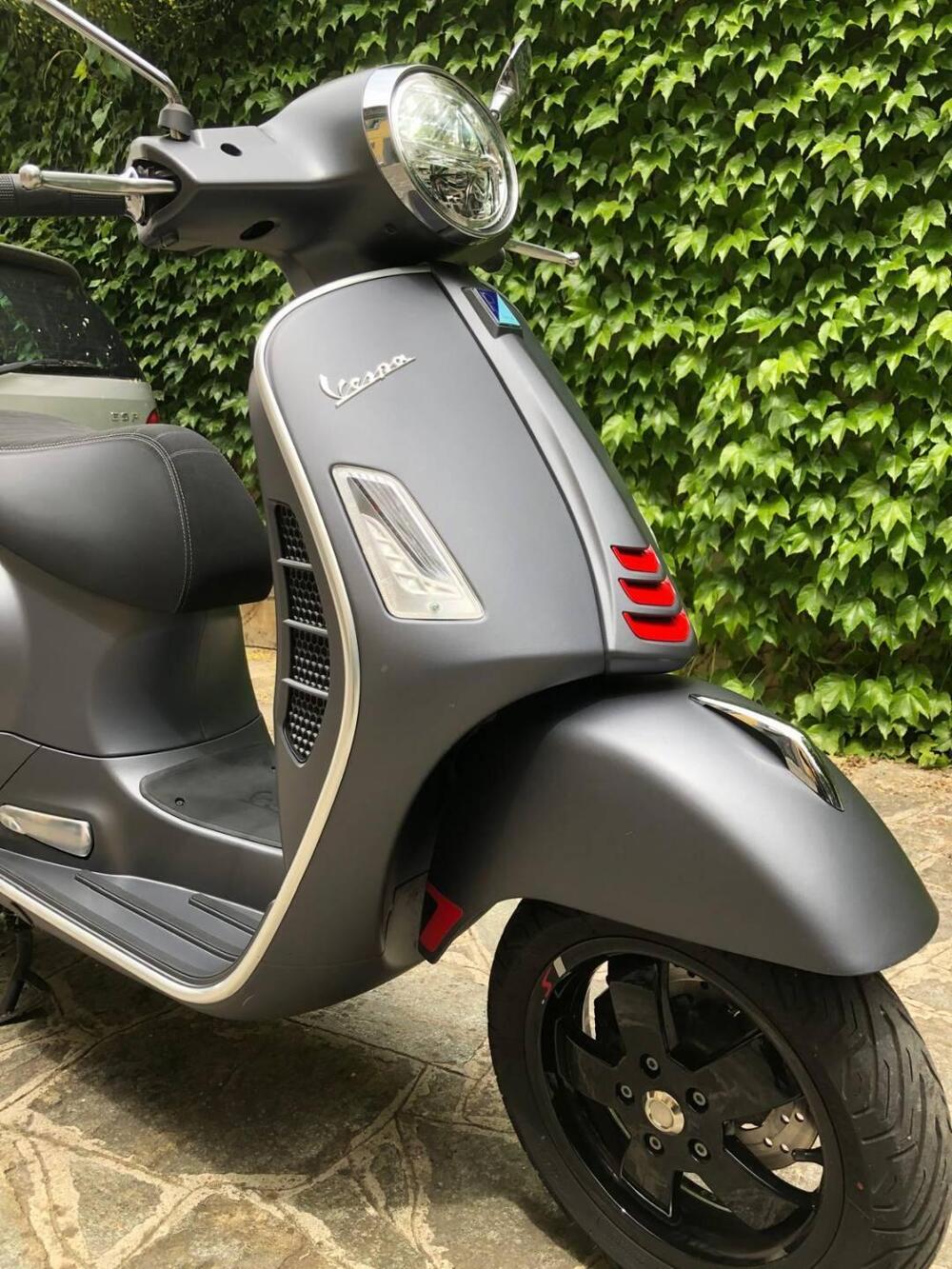 Vespa GTS 300 Super Sport (2017 - 19) (3)