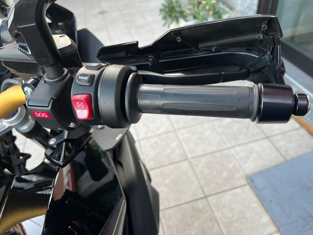 Bmw R 1250 GS - Edition 40 Years GS (2021) (16)