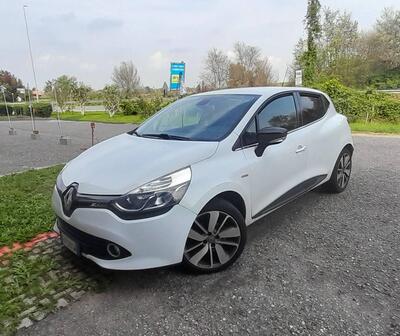Renault Clio 1.2 75CV 5 porte Costume National del 2015 usata a Gudo Visconti