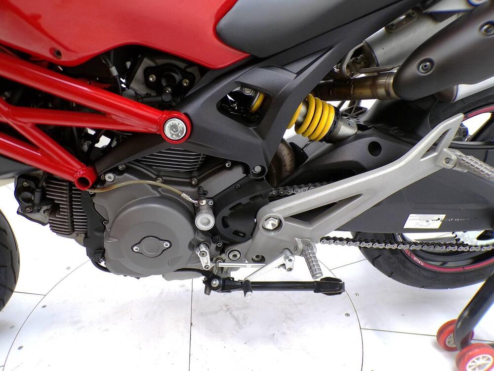 Ducati Monster 696 Plus (2007 - 14) (7)