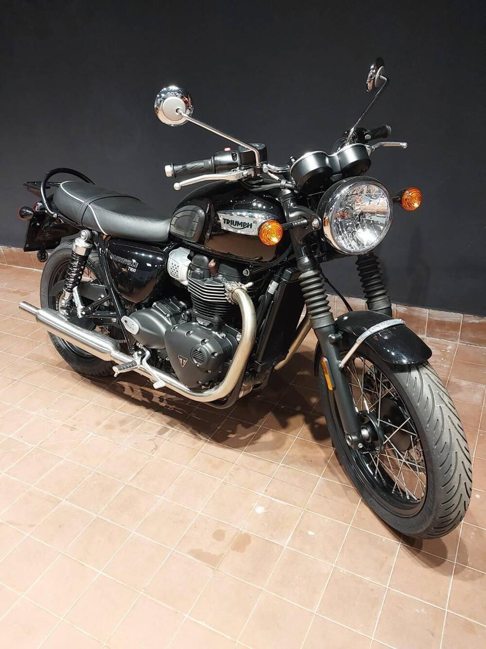 Triumph Bonneville T100 (2021 - 25) (3)