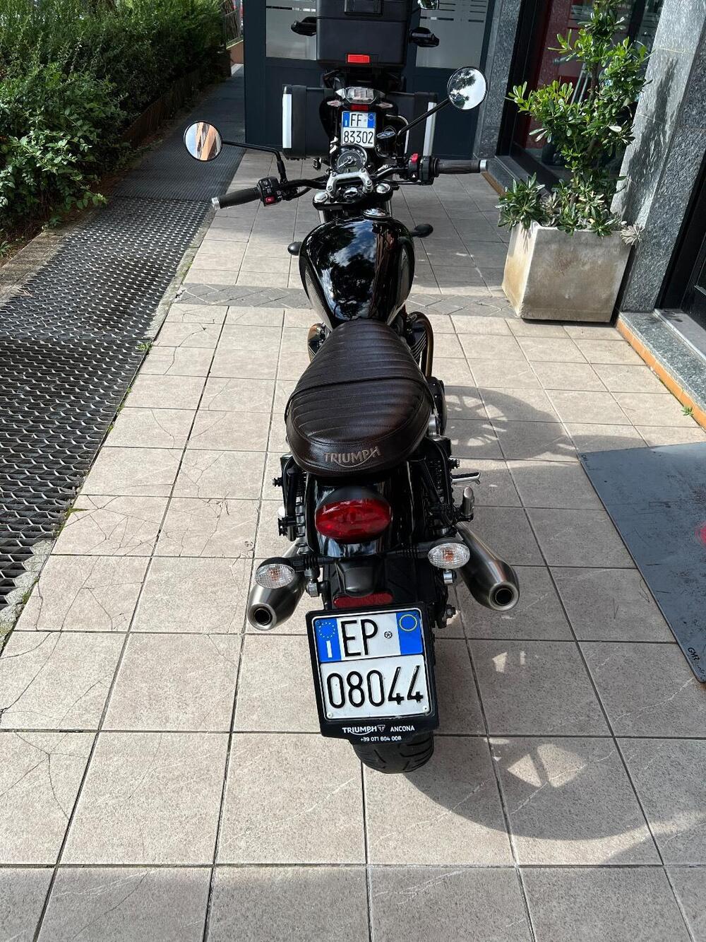 Triumph Street Twin 900 (2019 - 20) (4)