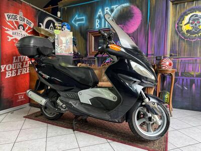 Malaguti Madison 250 S (1999 - 01) usata