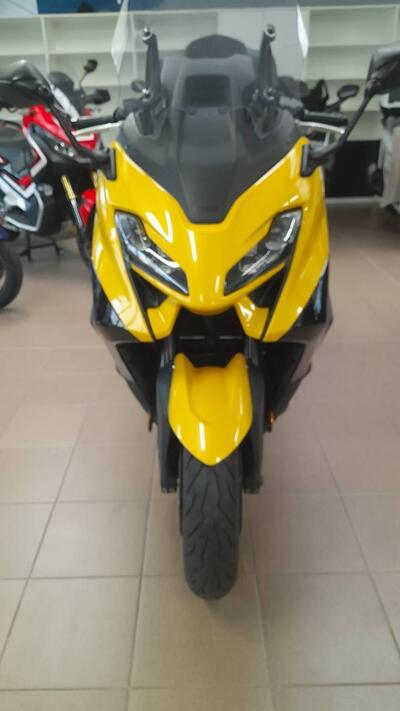 Yamaha T-Max 560 (2022 - 24) usata
