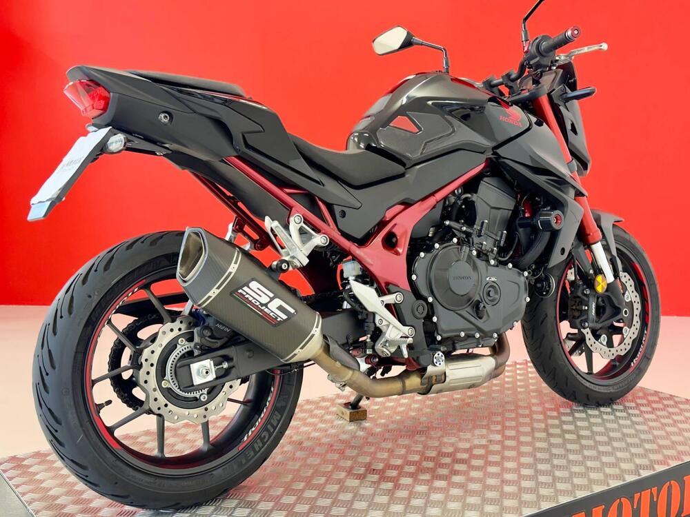 Honda CB 750 Hornet (2023 - 24) (13)