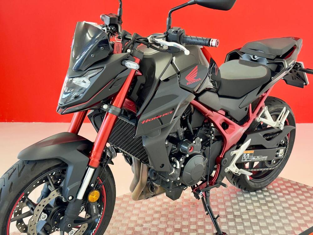 Honda CB 750 Hornet (2023 - 24) (15)