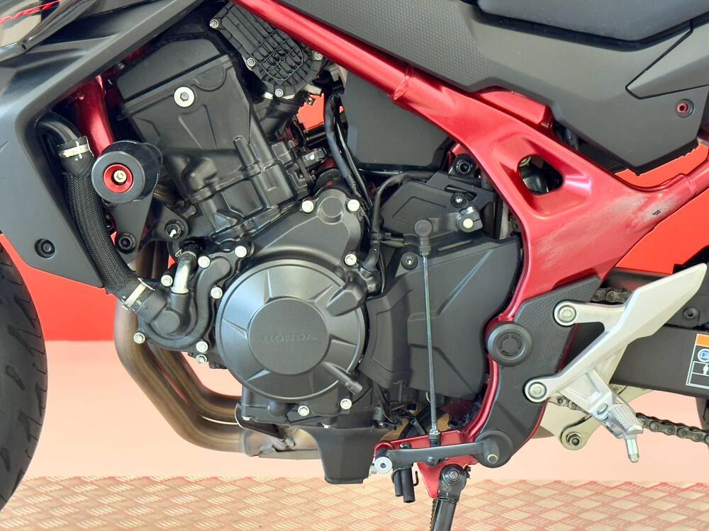 Honda CB 750 Hornet (2023 - 24) (16)