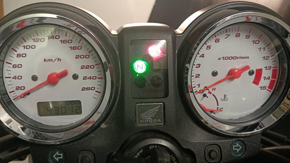 Honda Hornet 600 (2003 - 04) (7)