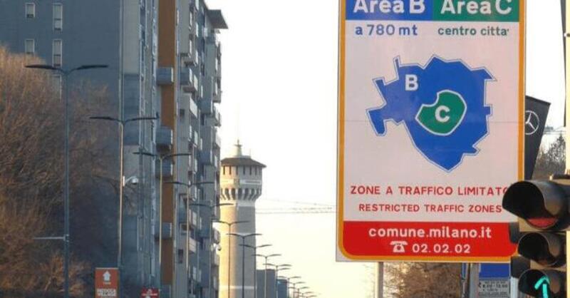Milano dice addio alla benzina Euro 3: Area B vietata ai veicoli &ldquo;anziani&rdquo;