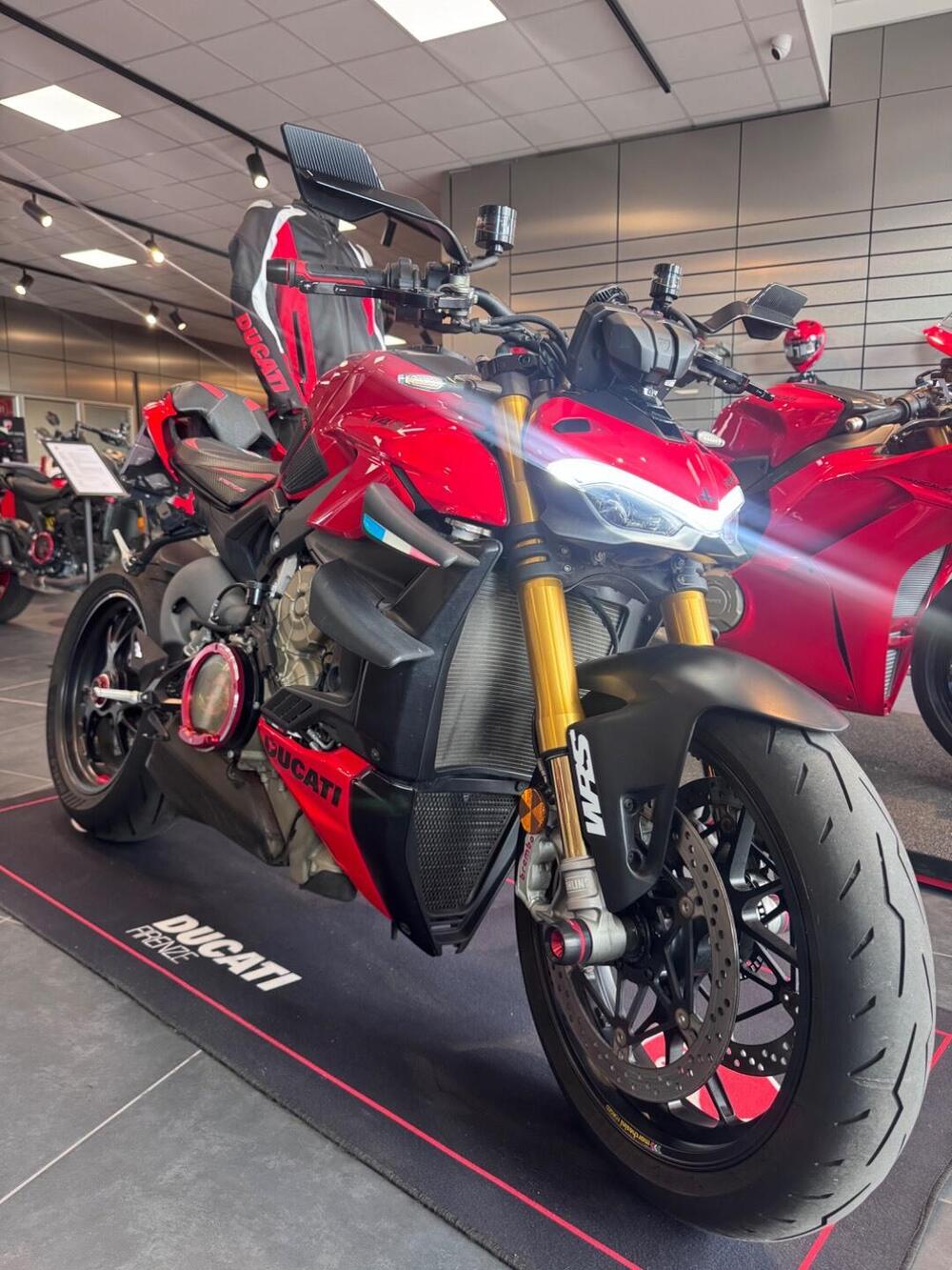 Ducati Streetfighter V4 S (2023 - 24)