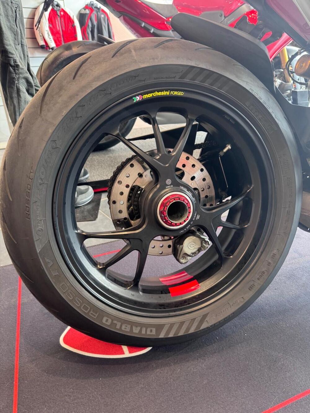 Ducati Streetfighter V4 S (2023 - 24) (16)