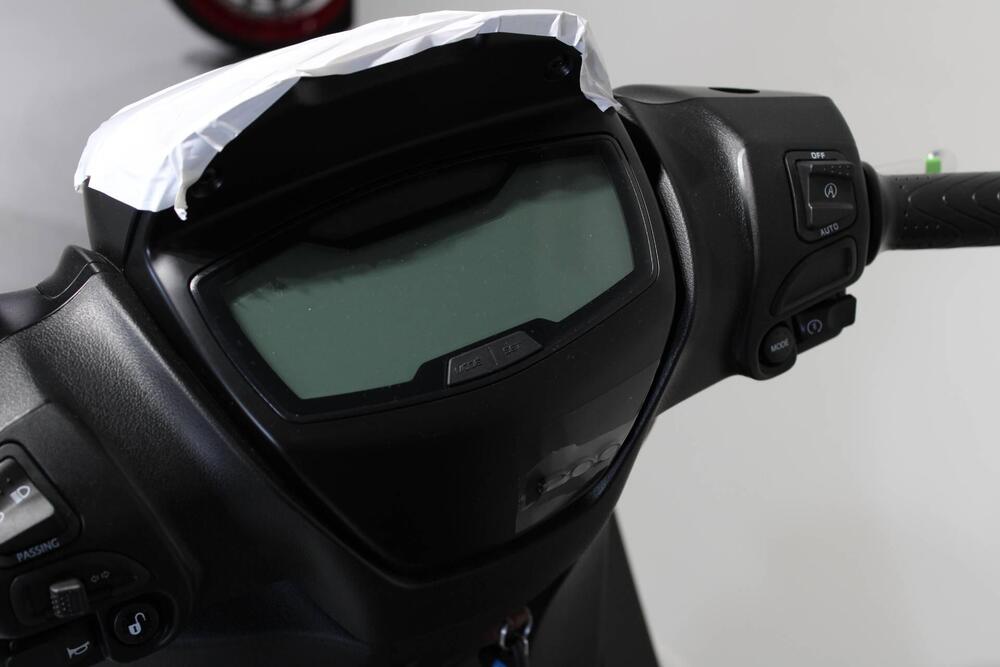 Piaggio Medley 200 S (2025 - 26) (6)