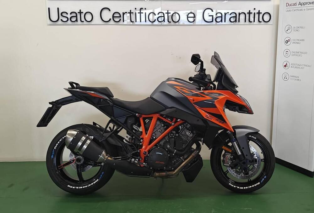 KTM 1290 Super Duke GT (2022 - 25) (2)