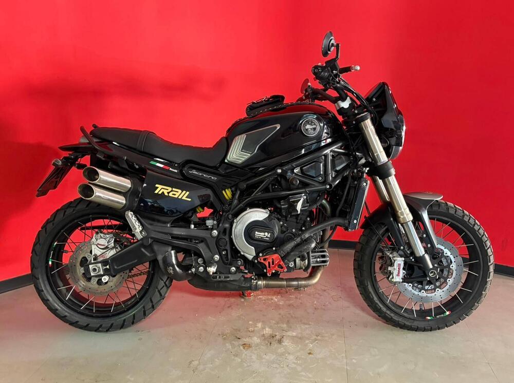 Benelli Leoncino 800 Trail (2022 - 26)