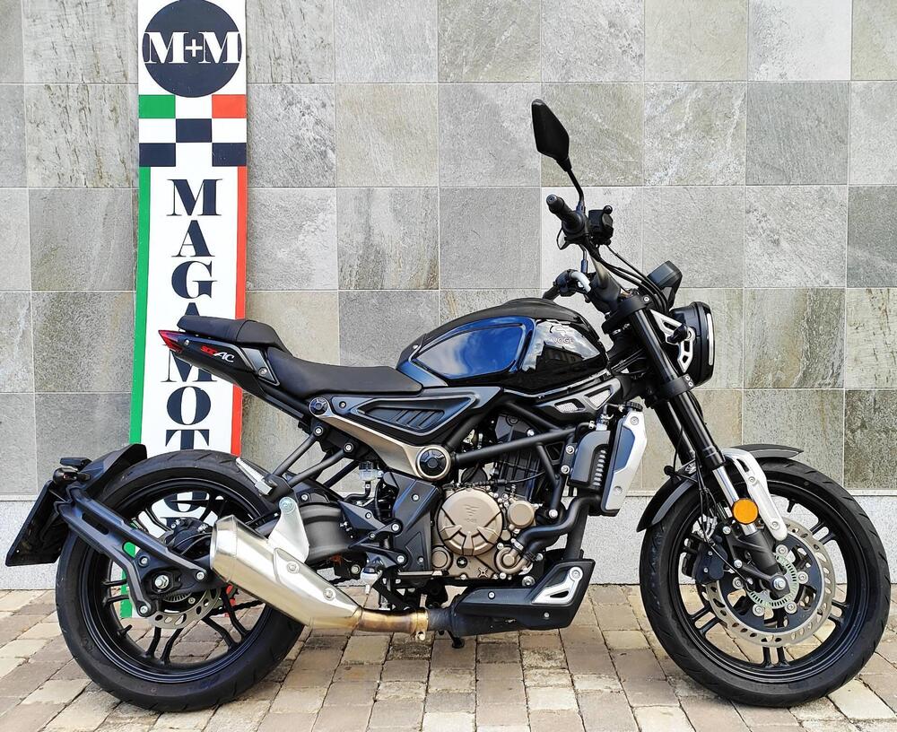 Voge Trofeo 300AC (2021 - 26)