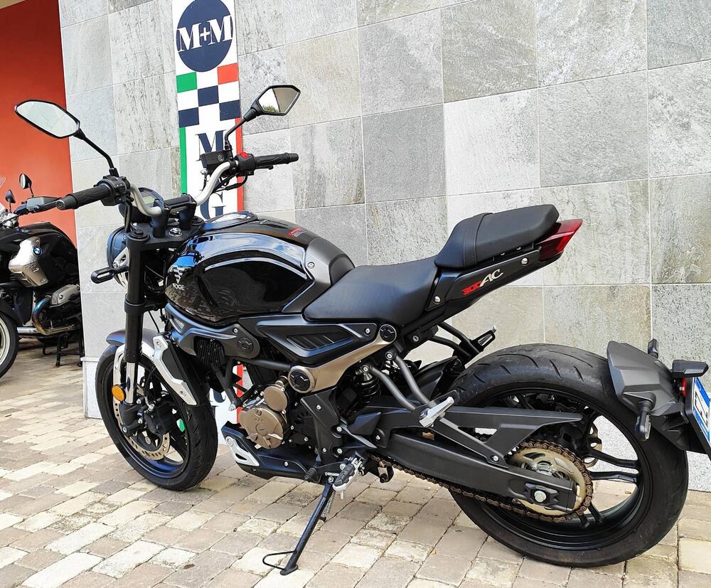 Voge Trofeo 300AC (2021 - 26) (7)