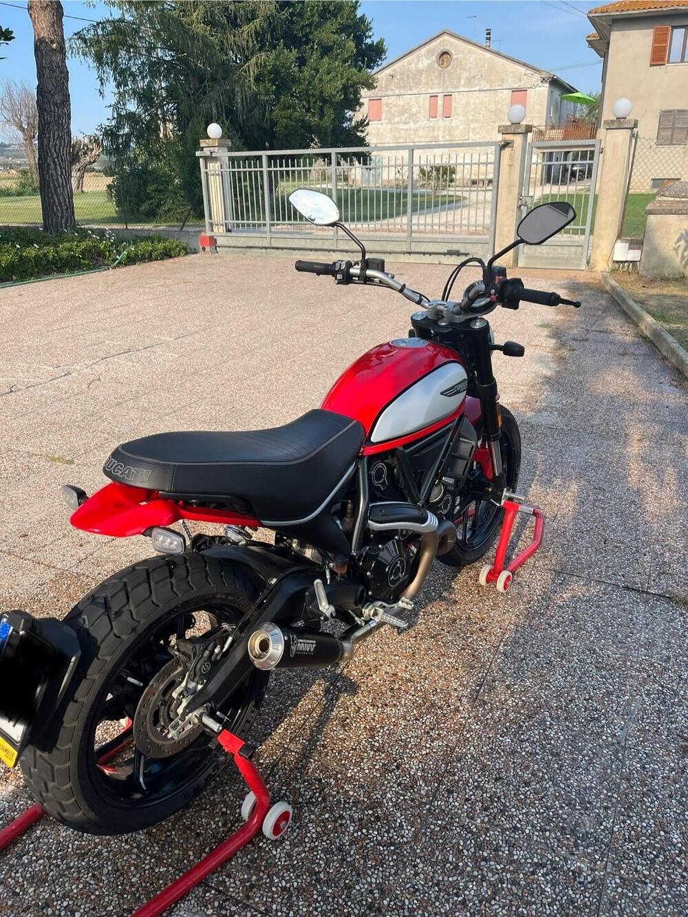 Ducati Scrambler 800 Icon (2021 - 22) (2)
