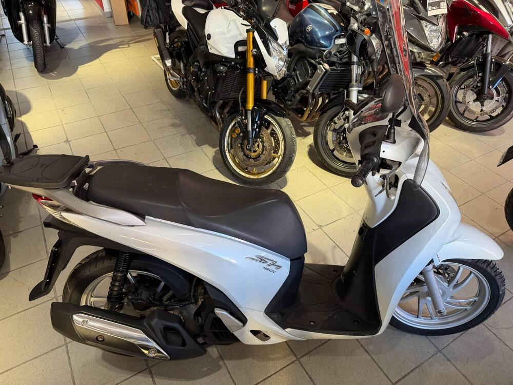 Honda SH 150 i ABS (2013 - 16) (2)