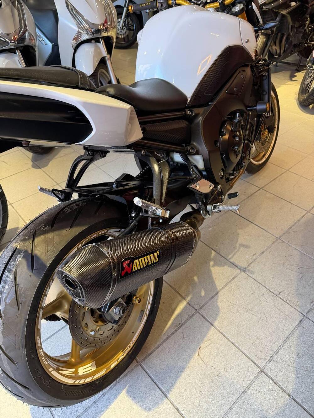 Yamaha FZ8 (2010 - 12) (4)