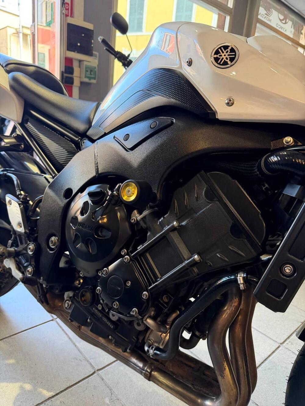 Yamaha FZ8 (2010 - 12) (6)