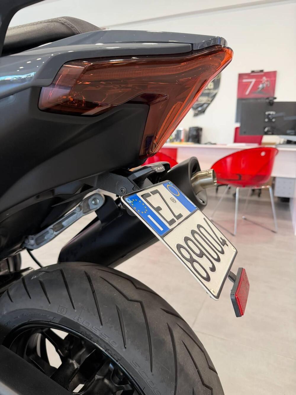 Yamaha T-Max 560 Tech Max (2022 - 24) (14)