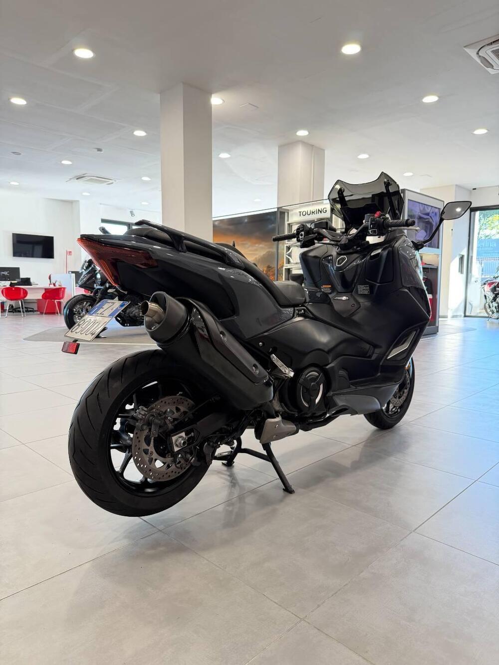 Yamaha T-Max 560 Tech Max (2022 - 24) (7)