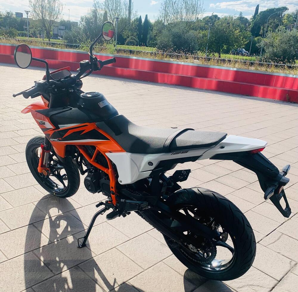 KTM 125 SMC R (2025 - 26) (3)