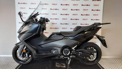 Yamaha T-Max 560 (2022 - 24) usata
