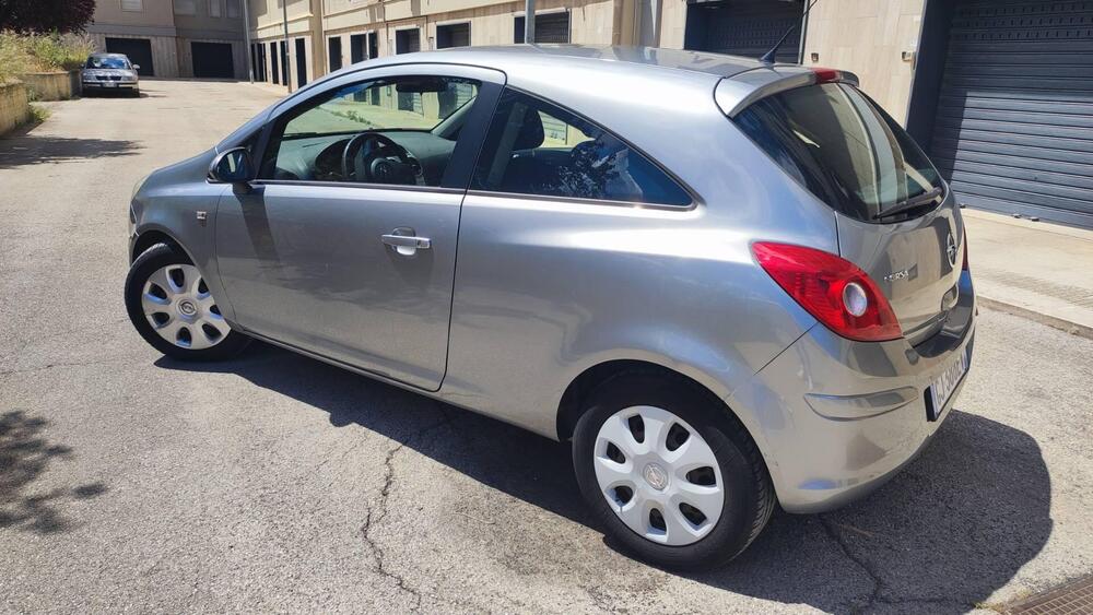 Opel Corsa usata a Bari (4)