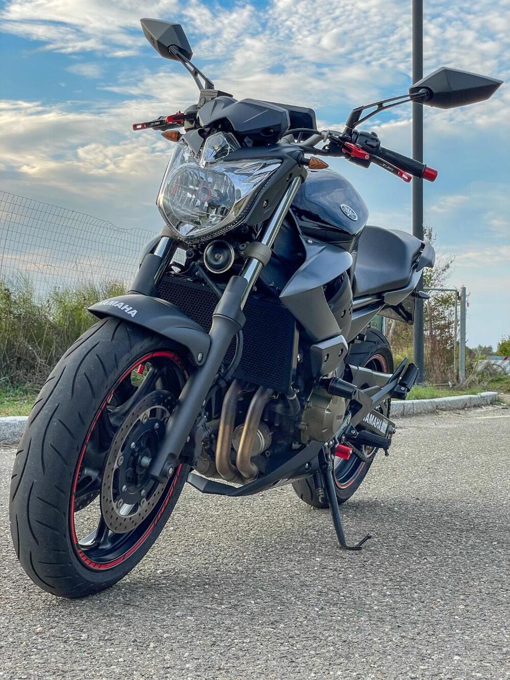 Yamaha XJ6 (2008 - 15) (2)