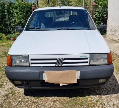 Fiat Tipo prima serie  d&#039;epoca del 1990 a Ceprano