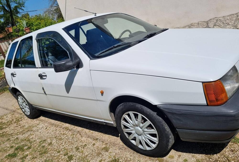 Fiat Tipo prima serie  d'epoca a Frosinone (3)