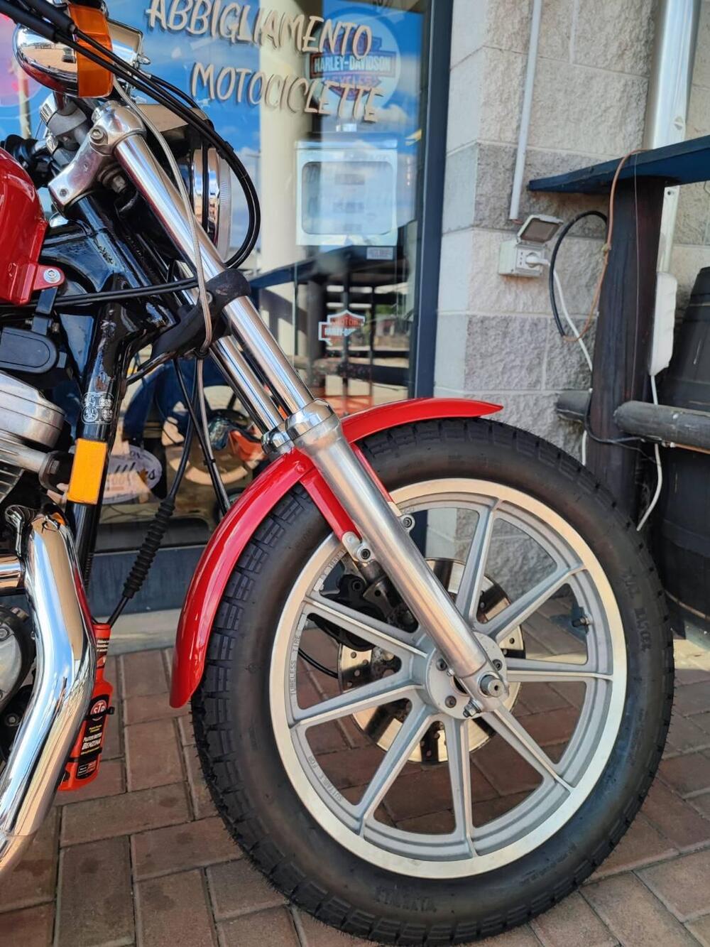 Harley-Davidson 883 Standard (1987 - 93) - XLH (2)