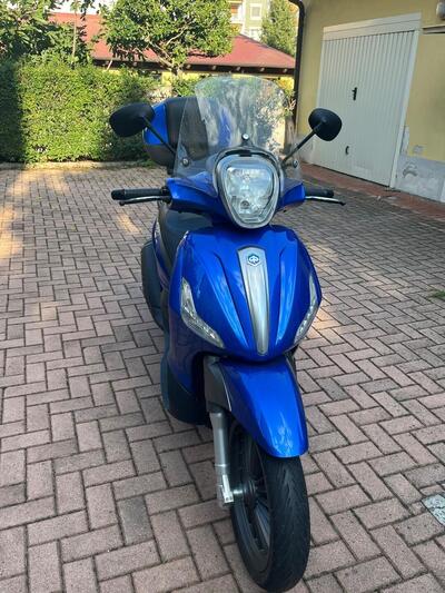 Piaggio Beverly 300 i.e. Police ABS-ASR (2017 - 20) usata