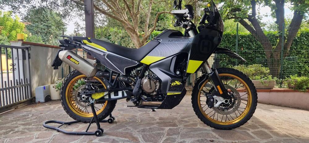 Husqvarna Norden 901 (2022 - 26)