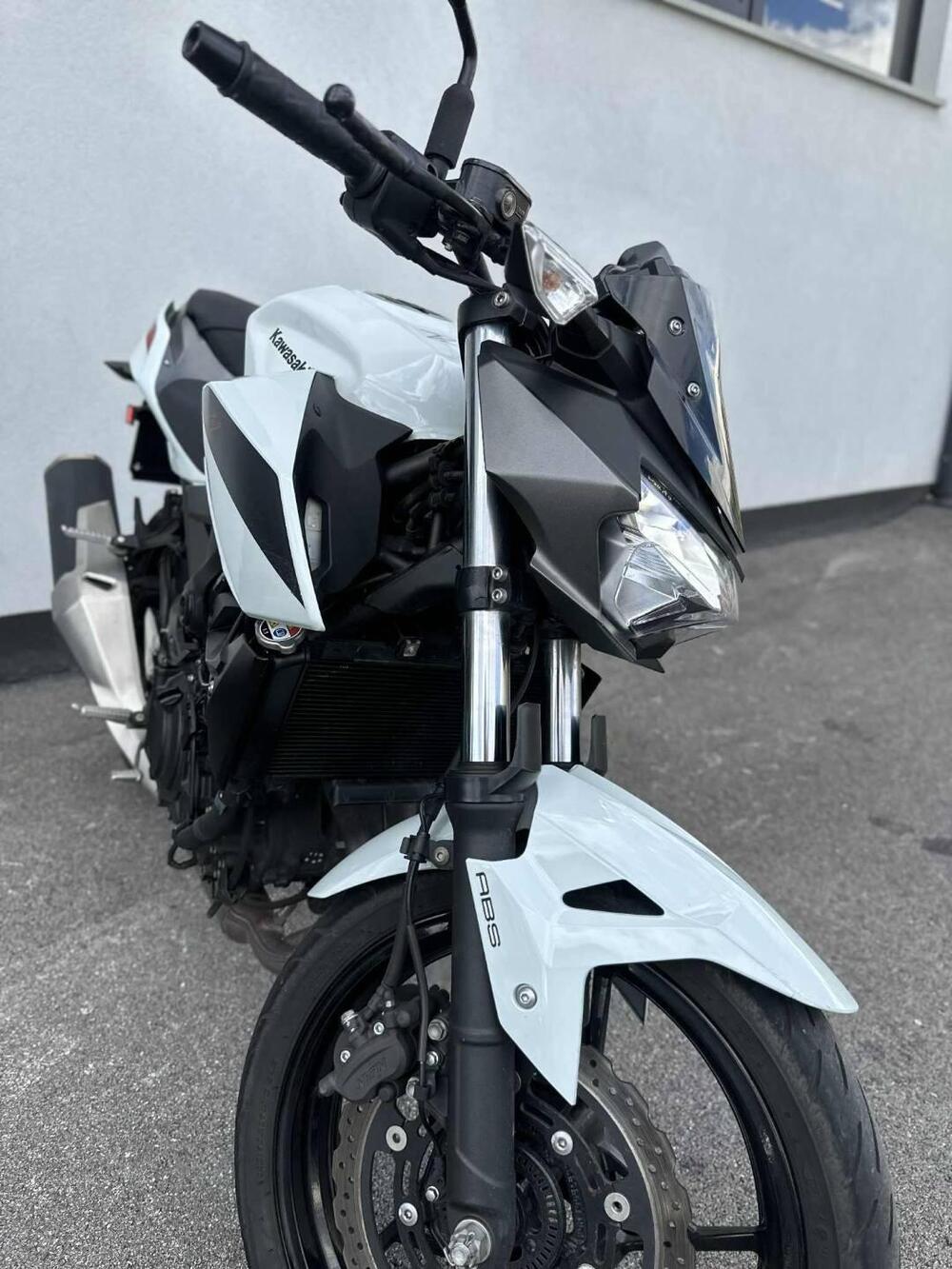 Kawasaki Z 400 (2023) (8)