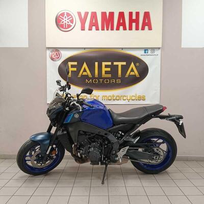 Yamaha MT-09 (2021 - 23) usata