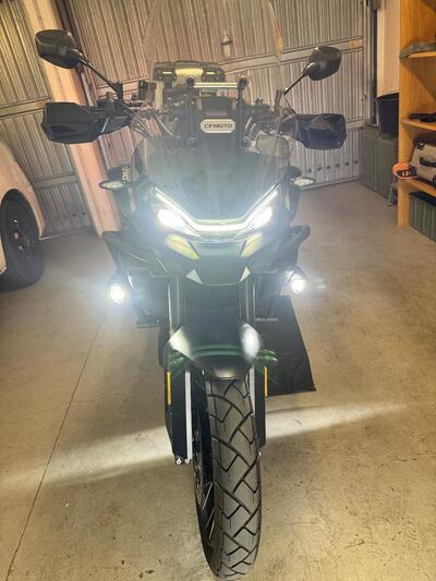 CFMOTO 700MT (2024 - 25) usata