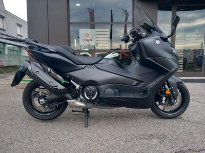 Yamaha T-Max 560 (2022 - 24) usata