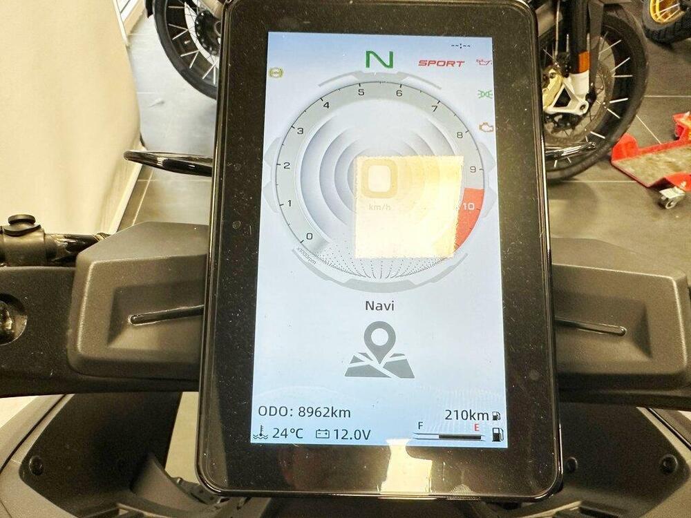 CFMOTO 800NK Sport (2023 - 26) (9)