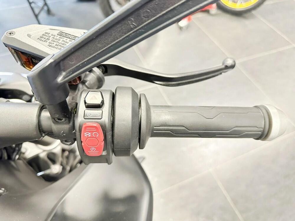 CFMOTO 800NK Sport (2023 - 26) (10)