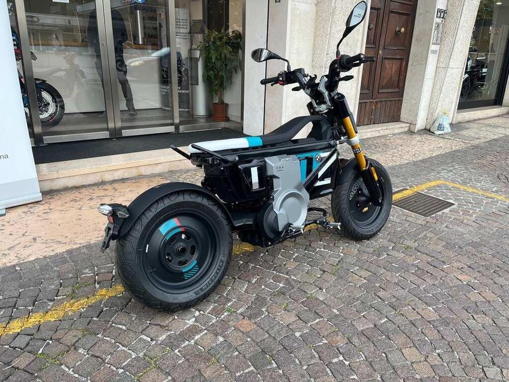 Bmw CE 02 AM (2024 - 25) (3)