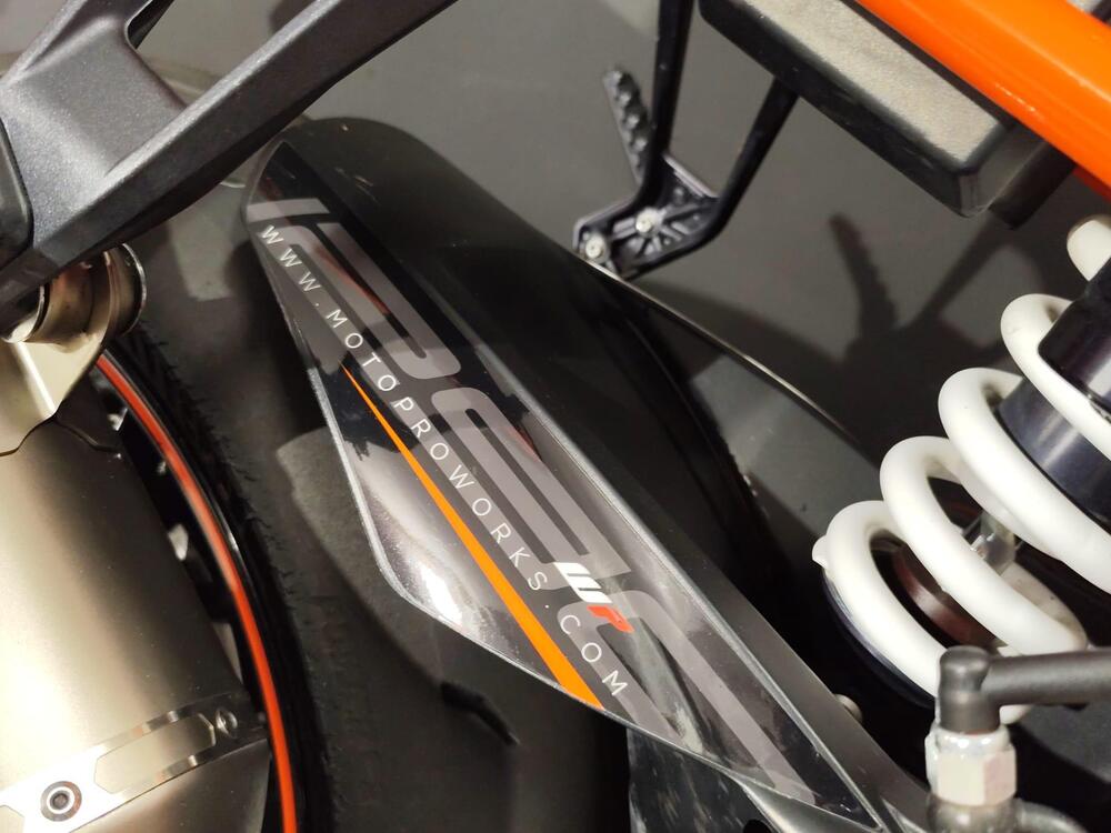 KTM 1290 Super Duke R (2019) (17)