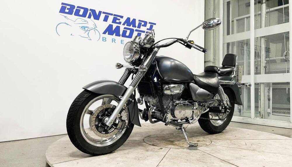 Hyosung Aquila 250 GV (2004 - 16) (16)