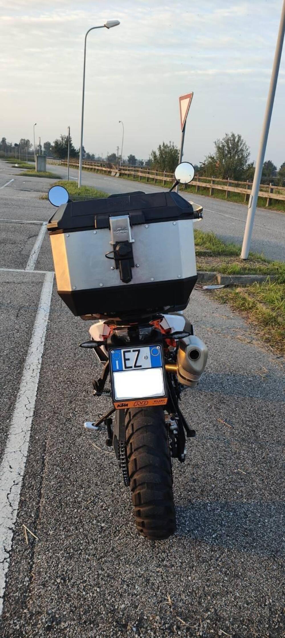 KTM 890 Adventure R (2021) (3)