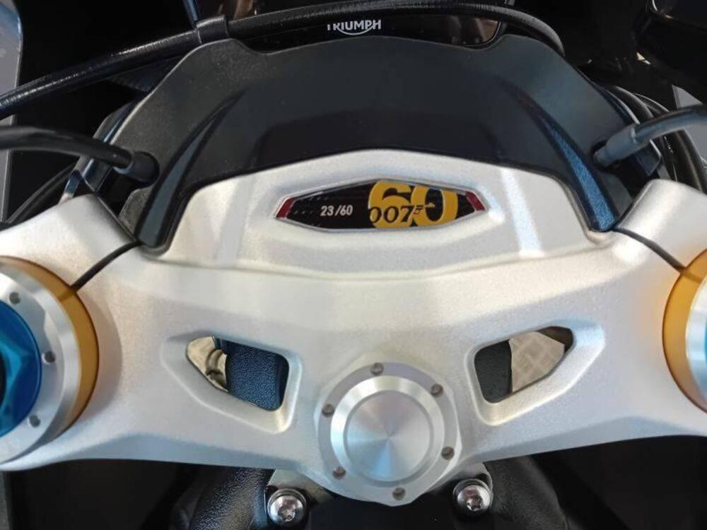 Triumph Speed Triple 1200 RR Bond Edition (2023) (3)