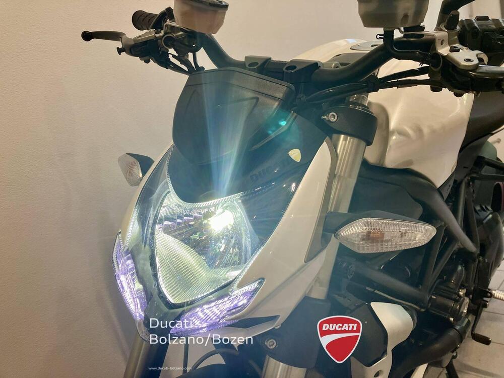 Ducati Streetfighter (2009 - 12) (8)